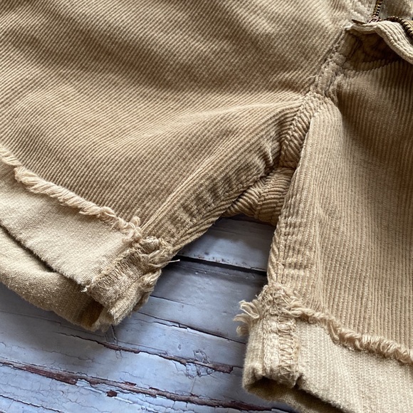 Lucky Brand Courduroy Shorts camel tan color size 28 - Picture 4 of 10